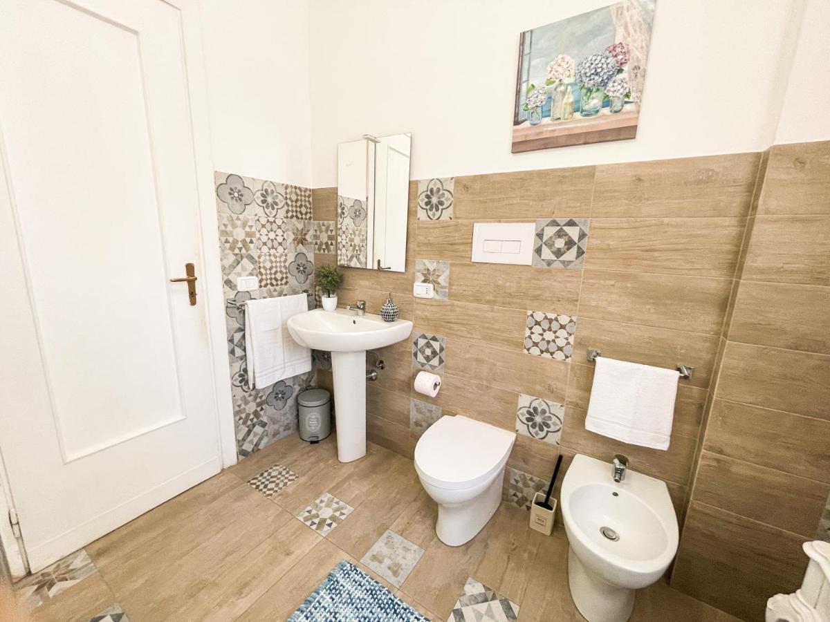 Al Politeama Rooms B&B Palermo Dış mekan fotoğraf