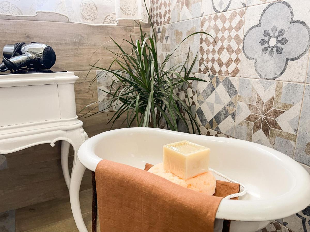 Al Politeama Rooms B&B Palermo Dış mekan fotoğraf