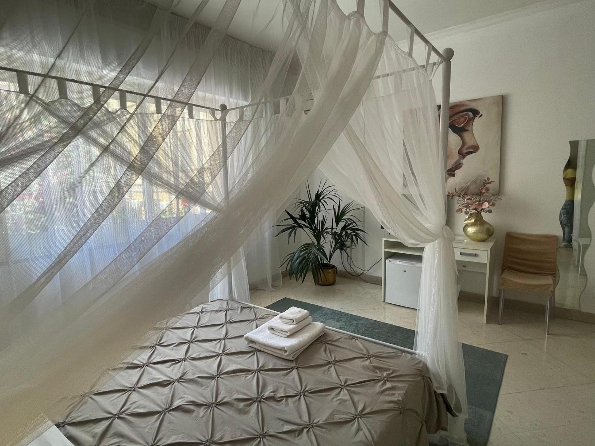 Al Politeama Rooms B&B Palermo Dış mekan fotoğraf